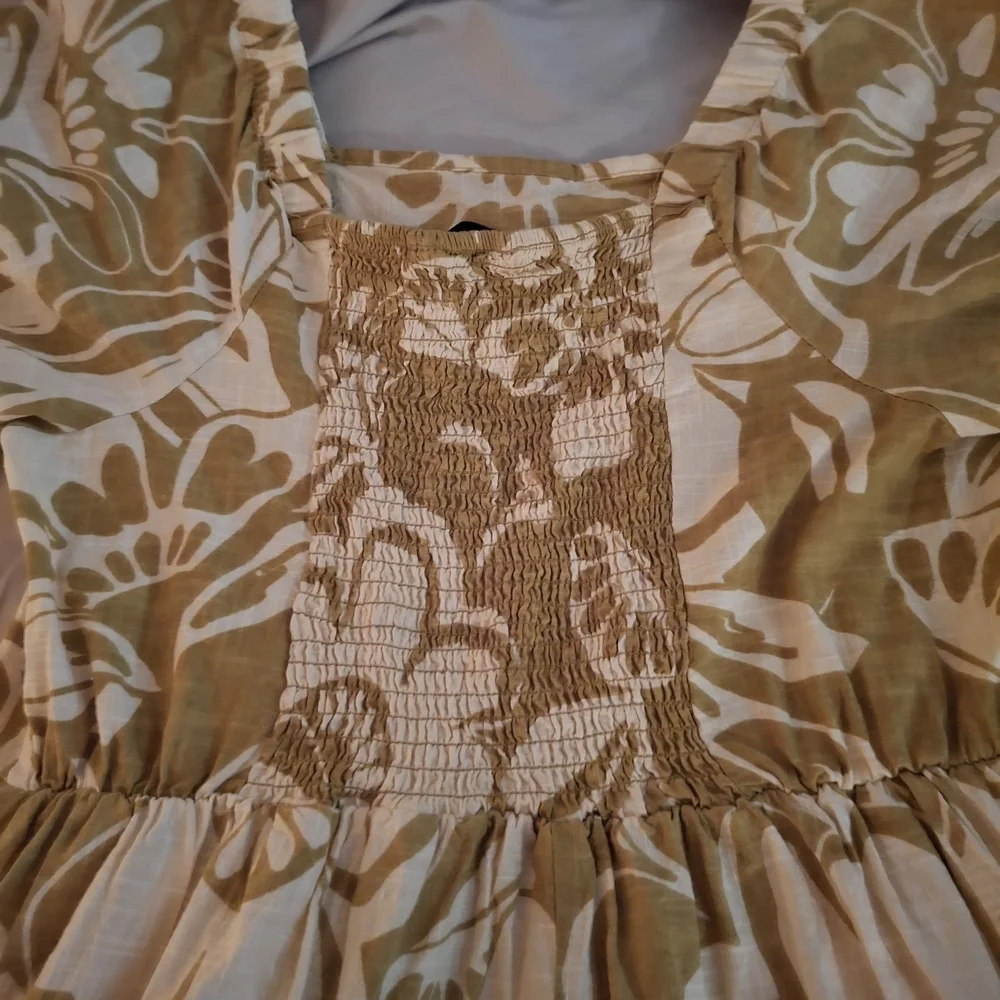 Mlle Gabrielle Women's Cream and Green Floral Mini Dress